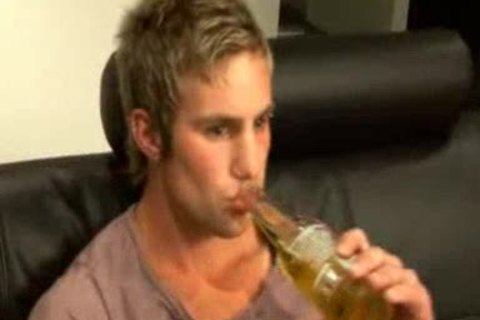 english straight twink receive a suck job