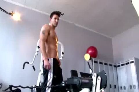 Model Photo discharge