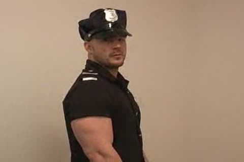 Muscle Cop