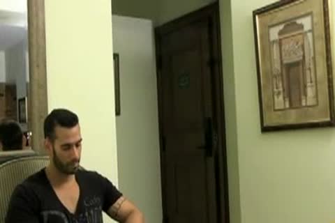 Muscle companion desires slamming hard