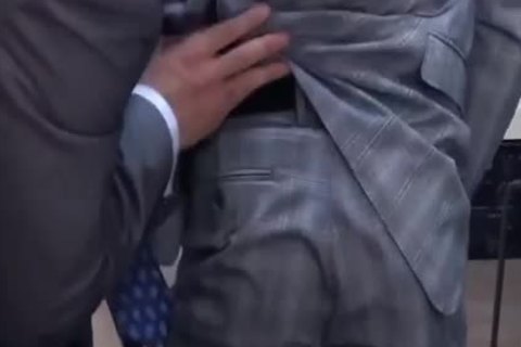 sucking   Mega Cut 10-Pounder In Suit