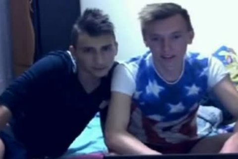 non-professional teen couple On webcam Film