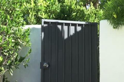 Ripped Latin sperm Soak