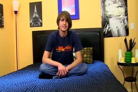 delicious twink Wanks His good 10-Pounder Until that guy Cums