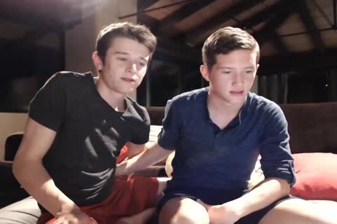 beautiful Boyfriends bang raw For Tips - BareSexyBoys.com