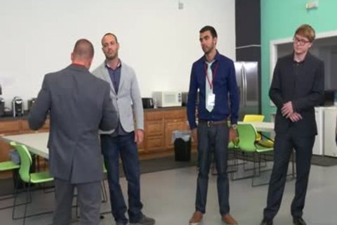 Muscle homo fellatio-stimulation And Facial