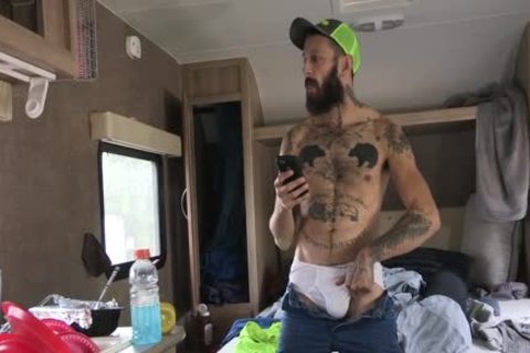 Feels up to loud sex