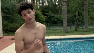 Latin Leche - Gorgeous pumping in the pool