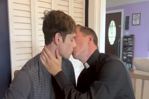 Father Parker pokes Taylor Reign