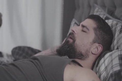 Muscle hunk feels like hard slamming