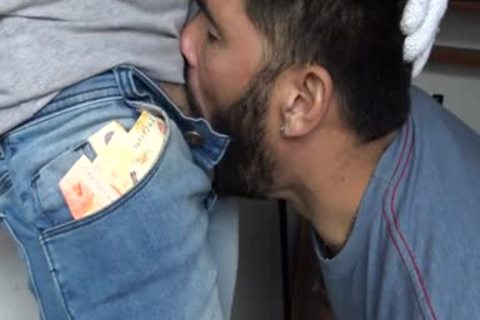 Tattooed Latin acquires extra money To Ride Stranger's penis