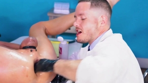 Club Inferno Dungeon: Twink boy really enjoys slamming hard