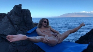 AlternaDudes - Hairy loves fucked by huge balls daddy